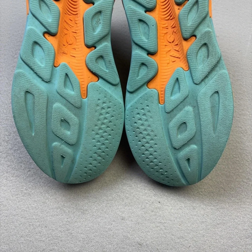 Hoka One One pre owned